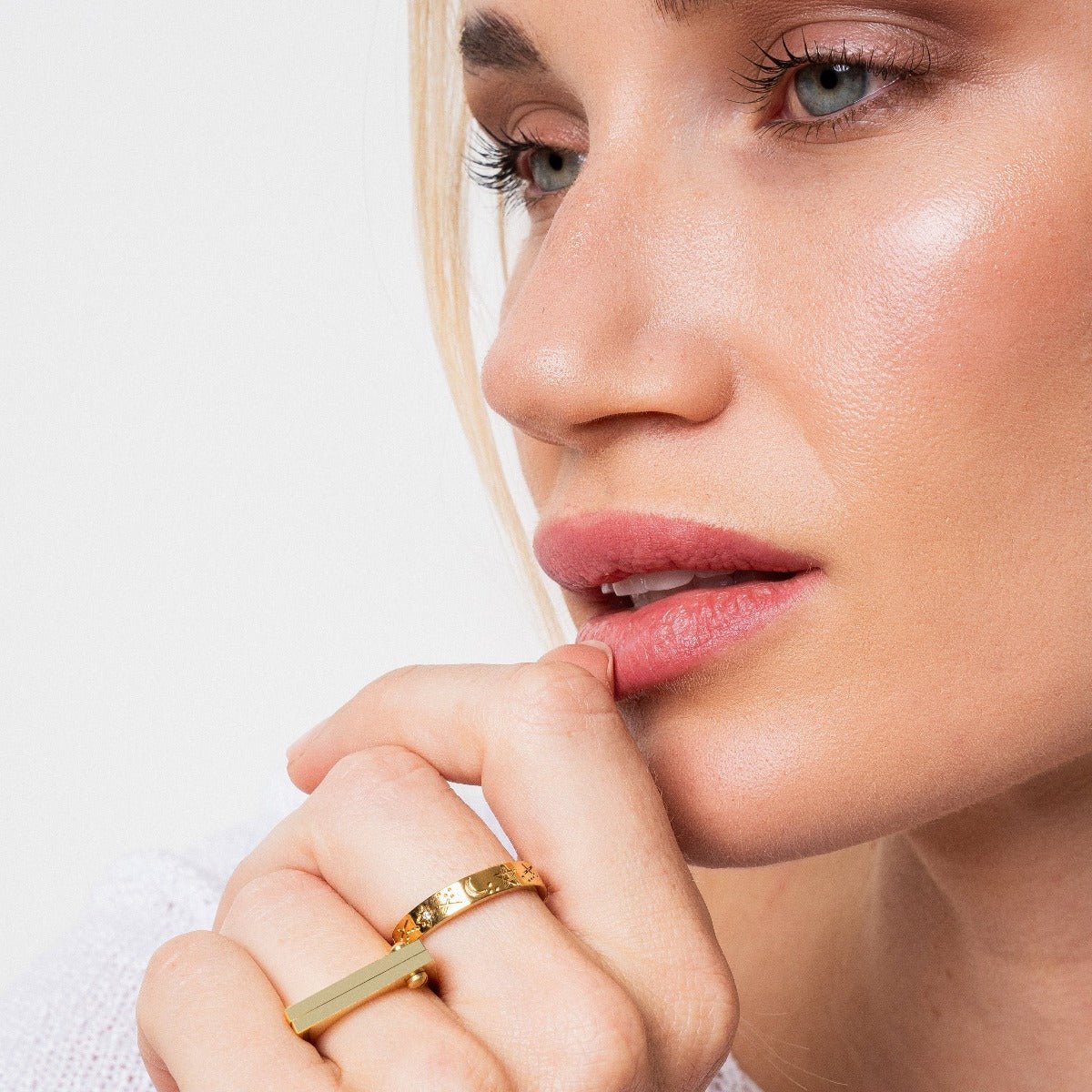 sky ring; 18k gold plated jewelry; celestial design ring; elegant fashion accessory; high-quality craftsmanship; unique gift for her; minimalist gold ring; sophisticated style; dreamy aesthetic; luxurious appearance; adjustable fit; versatile everyday wear; perfect for layering; stylish statement piece; ethereal gold finish; trendy jewelry; fashionable gold accessory; timeless elegance; unique gift idea; chic and modern; essential addition to any jewelry collection; radiant shine; fine jewelry piece;