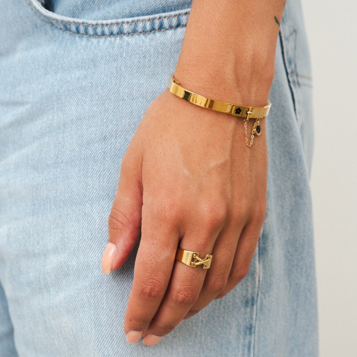 Bracciale con ciondoli placcato oro 18 carati | San Lazuli