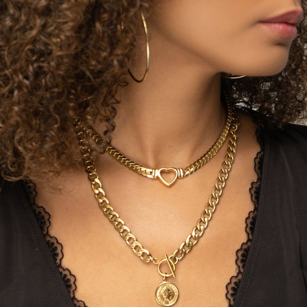 gold-plated necklace; elegant gold-plated necklace; handcrafted gold-plated necklace; gold jewellery; gold chain; artisanal gold-plated necklace; classic gold-plated necklace; chic gold-plated necklace; designer gold-plated necklace; minimalist gold-plated necklace; gold pendant necklace; high-quality gold-plated necklace; fashionable gold-plated necklace; gold-plated necklace gift; stylish gold-plated necklace; premium gold-plated necklace; luxurious gold-plated necklace; exquisite gold-plated necklace; go