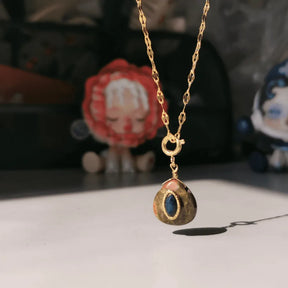 Elegant necklace; Minimalist jewelry; Delicate necklace; Simple elegance; Stylish minimalist necklace; Everyday wear necklace; Chic and sophisticated; Lightweight jewelry; Timeless design; Minimalist pendant; Elegant fashion accessory; Subtle beauty; Versatile necklace; Minimalist style; Elegant layering piece; Perfect gift for her; Modern jewelry design;