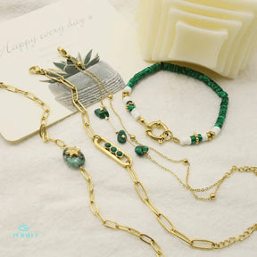 Serenity bracelet; Emerald green bracelet; Green quartz crystals; Healing energy bracelet; Calming bracelet; Natural quartz jewelry; Green gemstone bracelet; Crystal healing jewelry; Serenity and balance; Elegant green bracelet; Quartz crystal bracelet; Mindful jewelry; Spiritual healing; Green quartz benefits; Tranquil energy; Serenity and peace; 