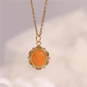 Elegant necklace; Minimalist jewelry; Delicate necklace; Simple elegance; Stylish minimalist necklace; Everyday wear necklace; Chic and sophisticated; Lightweight jewelry; Timeless design; Minimalist pendant; Elegant fashion accessory; Subtle beauty; Versatile necklace; Minimalist style; Elegant layering piece; Perfect gift for her; Modern jewelry design;