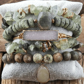 Natural harmony bracelet; Pure stone bracelet; Beautiful natural stones; Natural stone jewelry; Harmonious stone bracelet; Elegant natural stones; Handcrafted stone bracelet; Healing stone jewelry; Naturally beautiful bracelet; Pure gemstone bracelet; Bracelet with natural elements; Organic stone jewelry; Simple stone bracelet; Nature-inspired jewelry;