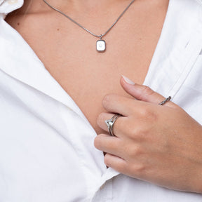 silver necklace; sterling silver necklace; elegant silver necklace; handcrafted silver necklace; silver jewellery; silver chain; artisanal silver necklace; classic silver necklace; chic silver necklace; designer silver necklace; minimalist silver necklace; silver pendant necklace; high-quality silver necklace; fashionable silver necklace; silver necklace gift; stylish silver necklace; pure silver necklace; premium silver necklace; luxurious silver necklace; exquisite silver necklace