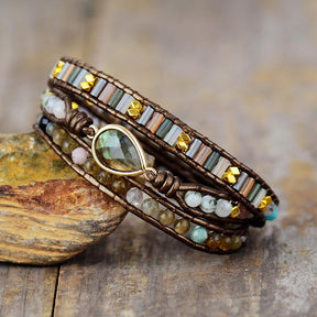 Labradorite bracelet; Divine protection jewelry; Labradorite healing bracelet; Genuine labradorite gemstone; Spiritual jewelry for protection; Labradorite bracelet for intuition; Natural gemstone bracelet; Handcrafted labradorite jewelry; Labradorite crystal bracelet; Labradorite bracelet for transformation; Authentic labradorite bracelet; Unique protective jewelry; Gift for spiritual protection; Labradorite for energy shielding; Artisan labradorite bracelet; Natural labradorite for balance; Labradorite bra