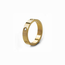 Classic inspiration ring; 18K gold-plated ring; Timeless gold ring; Elegant inspiration design; Gold-plated fashion ring; Classic style jewelry; Sophisticated gold-plated ring; 18K gold statement ring; Stylish classic ring; Luxury gold ring; Minimalist gold-plated ring; Classic design ring; Radiant inspiration ring; High-quality gold jewelry; Golden classic ring; 