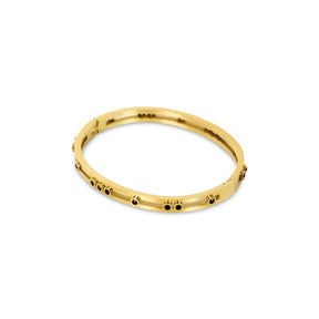 Gold-plated bracelet; elegant accessory; discreet luxury; sophisticated fashion; refined style; golden shine; delicate jewellery; luxurious detail; elegant design; impeccable finish; perfect gift; timeless fashion; versatile accessory; classic beauty; subtle glamour; feminine style; high quality; exclusive piece; golden charm; touch of elegance.