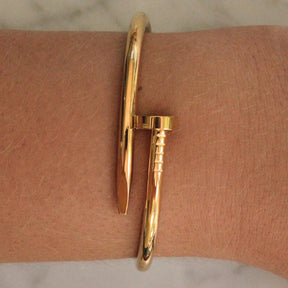 18K Gold-Plated Nail Inspiration Bracelet | Saint Lazuli