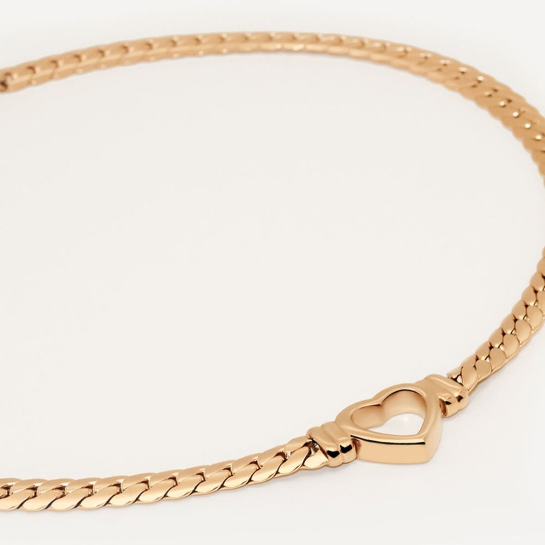 gold-plated necklace; elegant gold-plated necklace; handcrafted gold-plated necklace; gold jewellery; gold chain; artisanal gold-plated necklace; classic gold-plated necklace; chic gold-plated necklace; designer gold-plated necklace; minimalist gold-plated necklace; gold pendant necklace; high-quality gold-plated necklace; fashionable gold-plated necklace; gold-plated necklace gift; stylish gold-plated necklace; premium gold-plated necklace; luxurious gold-plated necklace; exquisite gold-plated necklace; go