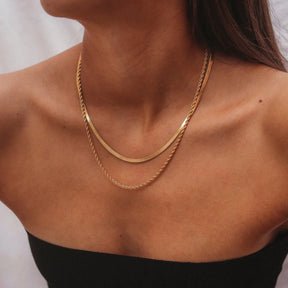 gold-plated necklace; elegant gold-plated necklace; handcrafted gold-plated necklace; gold jewellery; gold chain; artisanal gold-plated necklace; classic gold-plated necklace; chic gold-plated necklace; designer gold-plated necklace; minimalist gold-plated necklace; gold pendant necklace; high-quality gold-plated necklace; fashionable gold-plated necklace; gold-plated necklace gift; stylish gold-plated necklace; premium gold-plated necklace; luxurious gold-plated necklace; exquisite gold-plated necklace; go