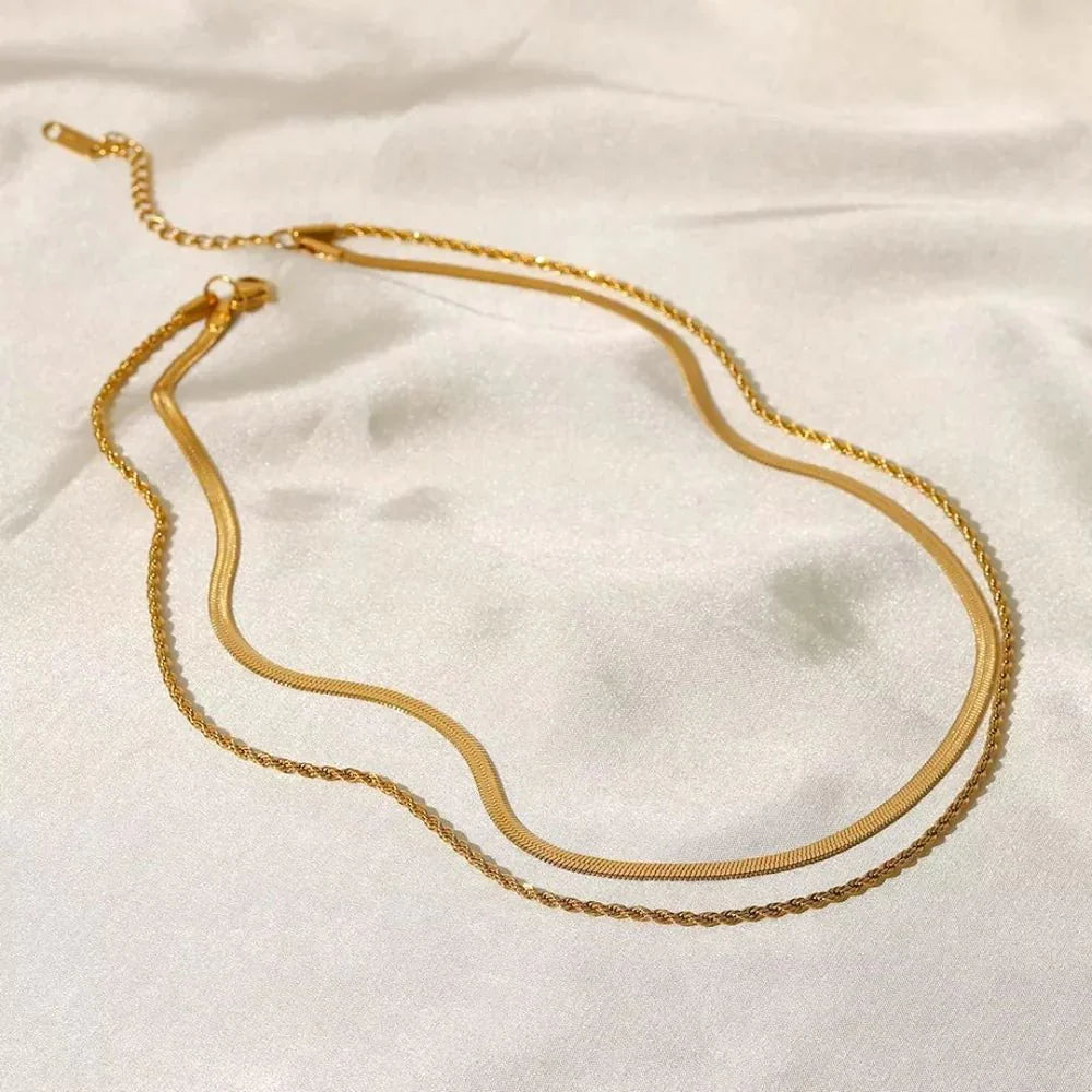 gold-plated necklace; elegant gold-plated necklace; handcrafted gold-plated necklace; gold jewellery; gold chain; artisanal gold-plated necklace; classic gold-plated necklace; chic gold-plated necklace; designer gold-plated necklace; minimalist gold-plated necklace; gold pendant necklace; high-quality gold-plated necklace; fashionable gold-plated necklace; gold-plated necklace gift; stylish gold-plated necklace; premium gold-plated necklace; luxurious gold-plated necklace; exquisite gold-plated necklace; go