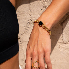 18K Gold-Plated Chain Bracelet with Onyx Pendant | Saint Lazuli